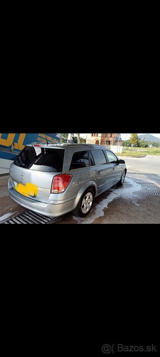 Opel Astra h 1,9tdci - 2