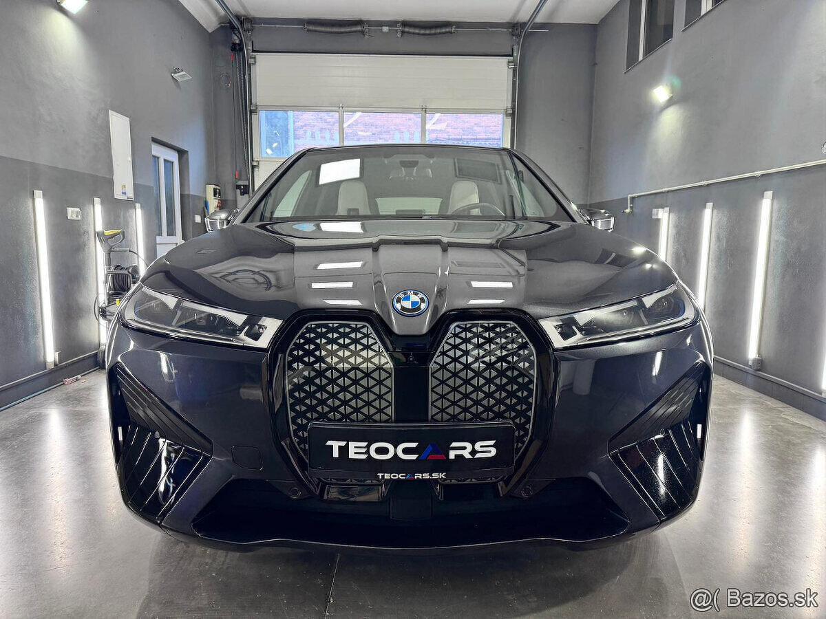 BMW iX Xdrive 40 SPORT - 2