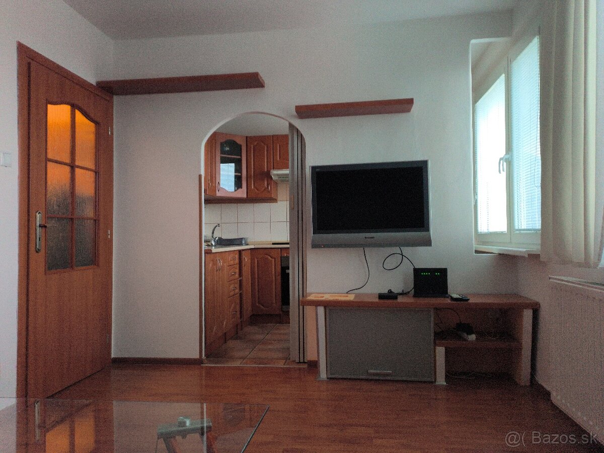 ✅ Prenájom: 1-izbový byt, 30 m2, Vrútky - 2