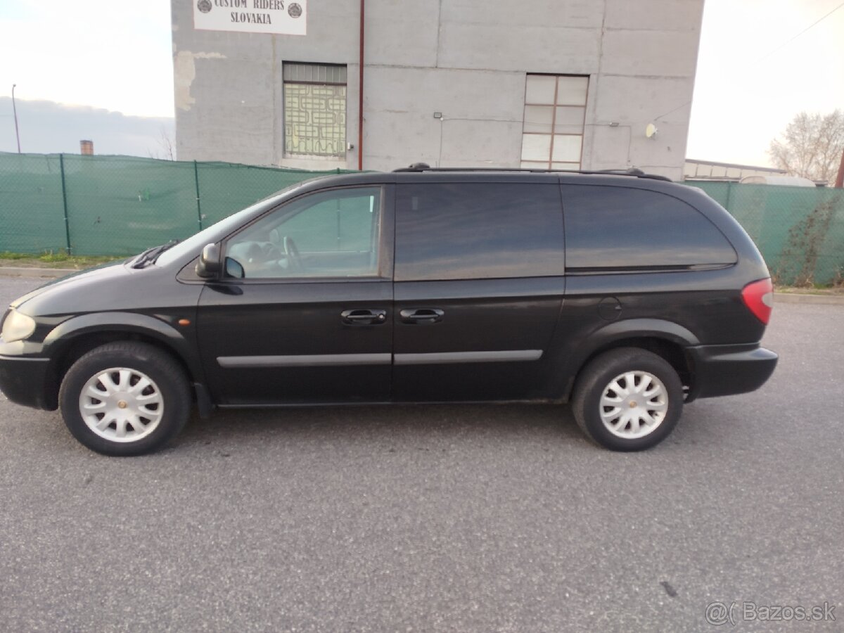 Chrysler Grand Voyager - 2