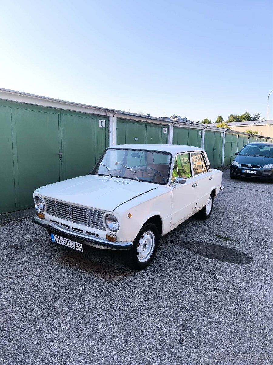 Lada 21011 1300 - 2