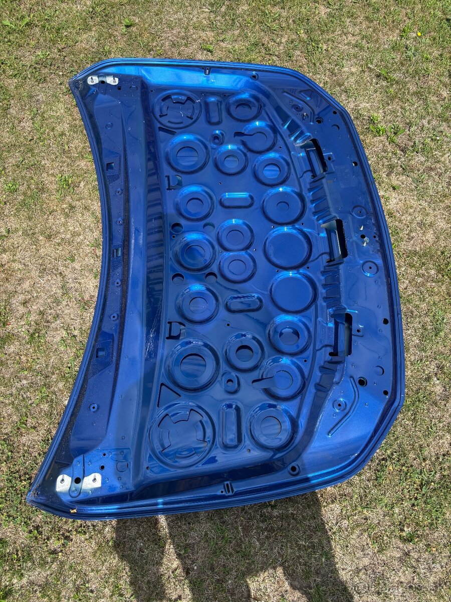 predna kapota glb eqb x247 w243 - 2