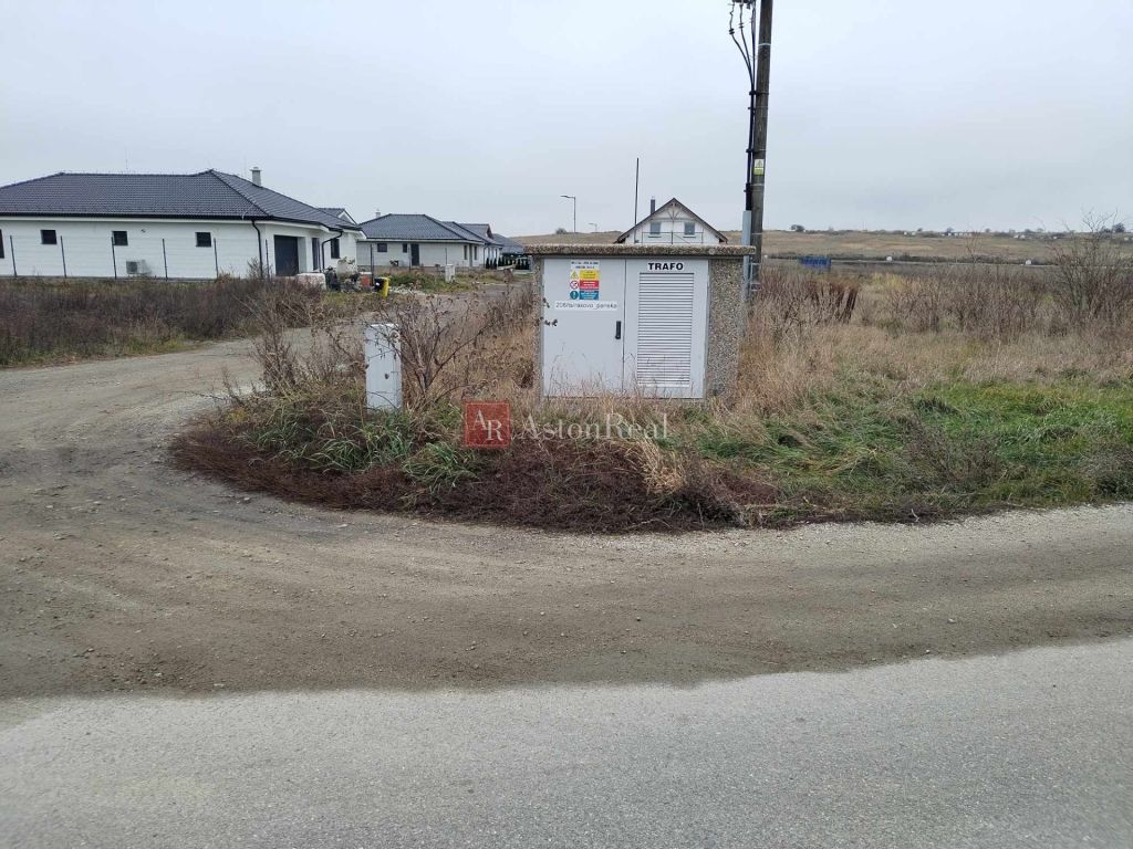 Predaj Stavebný pozemok, 2281 m², Rakovo, Siete v Blízkosti - Pohľad 2