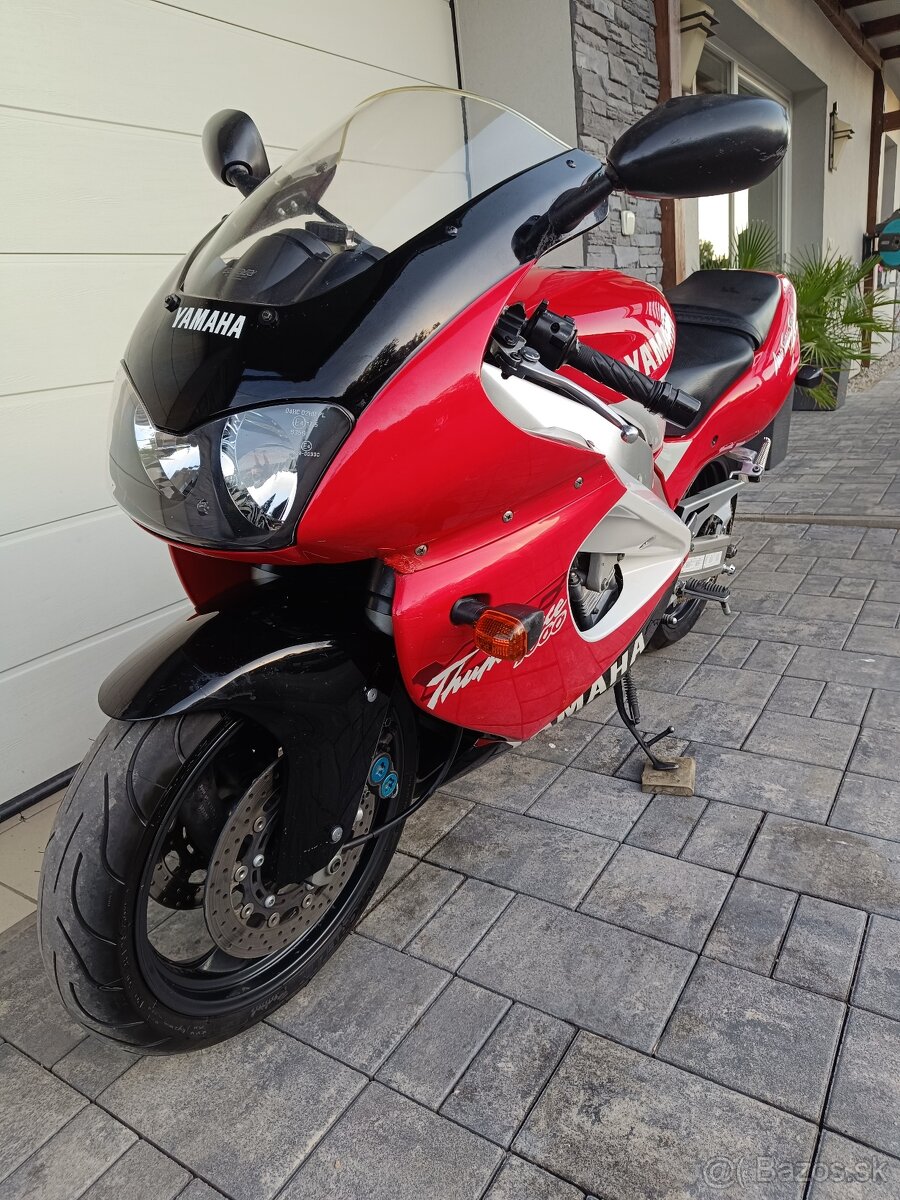 Yamaha YZF 1000 Thunderace - 2