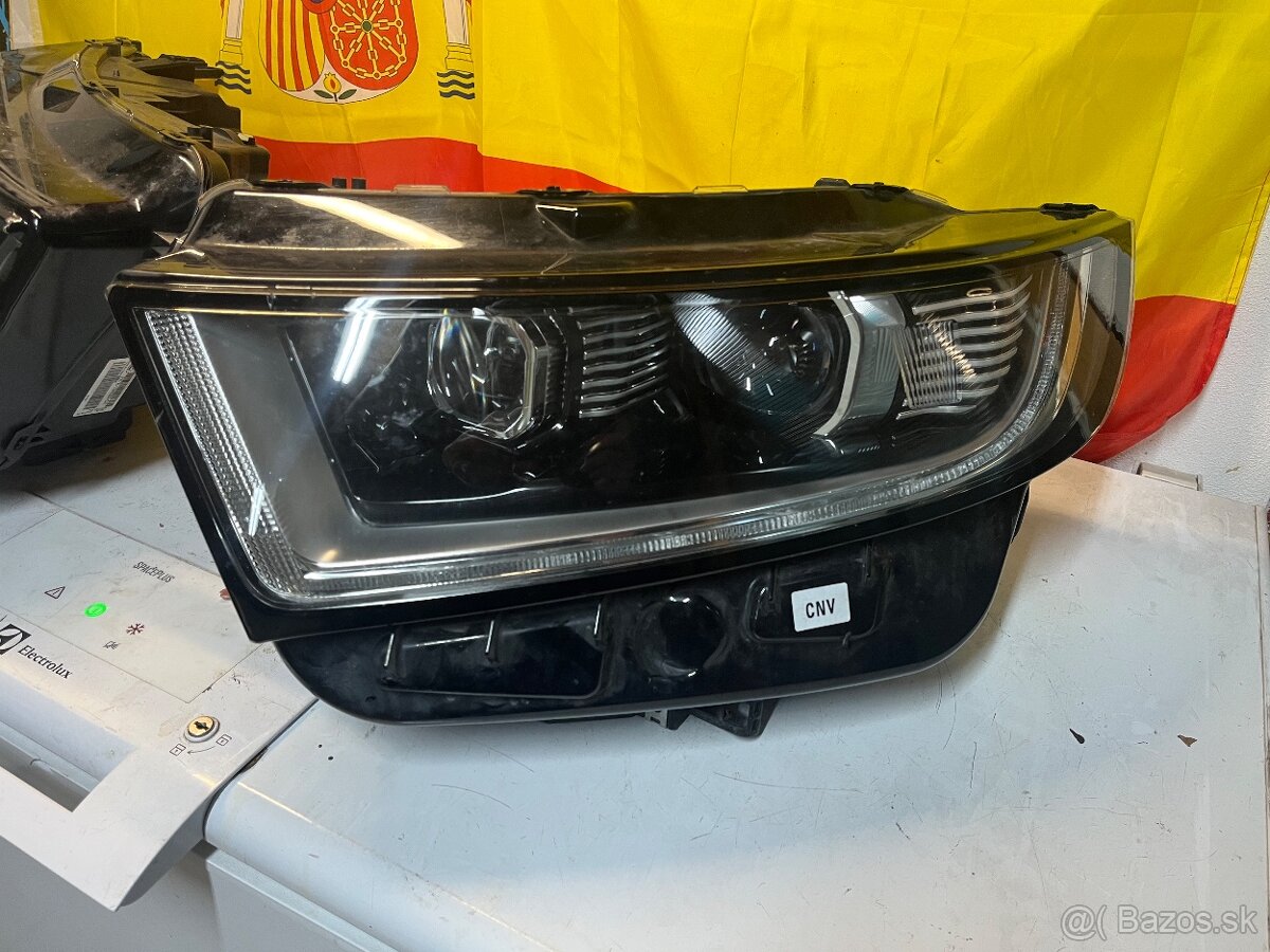 Svetla Ford Edge 2015-2019 - 2
