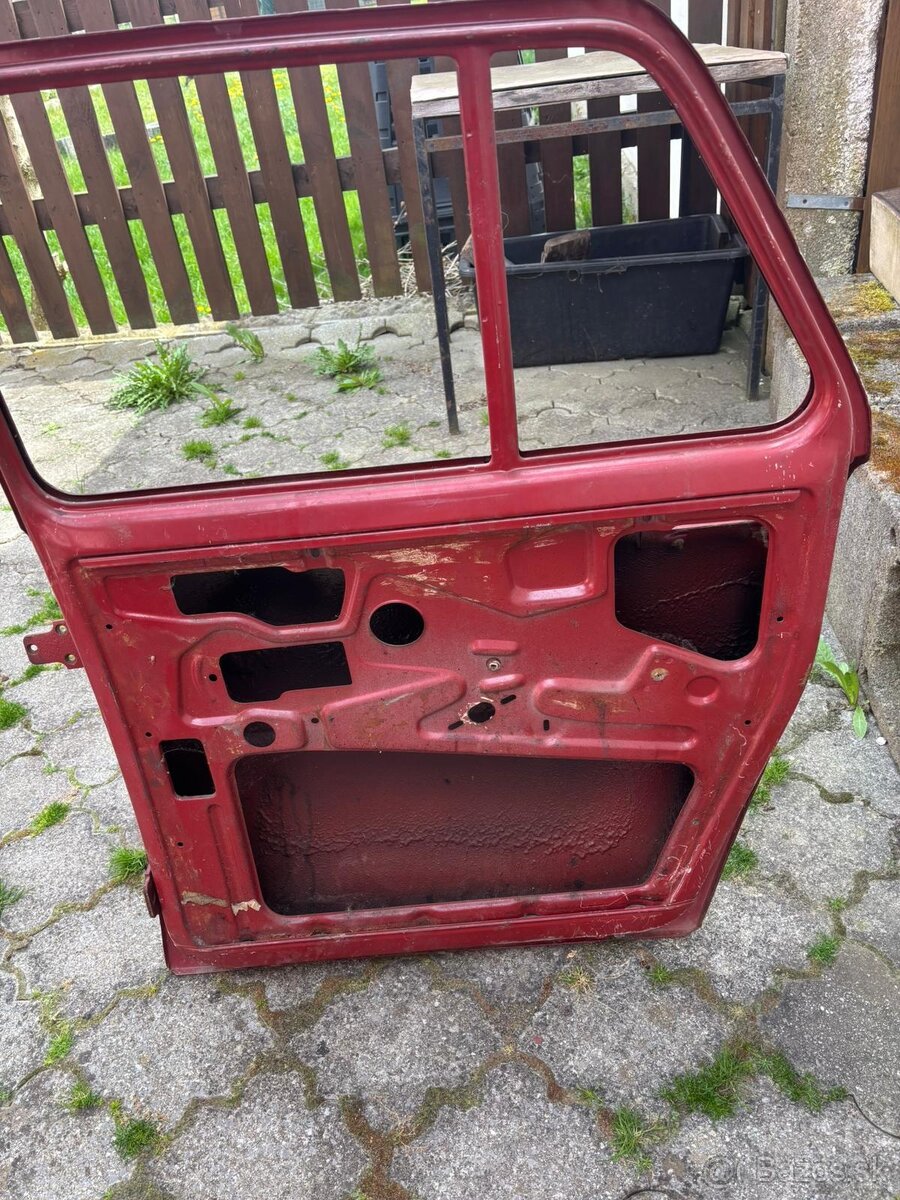 Blatniky a dvere skoda 100 - 2