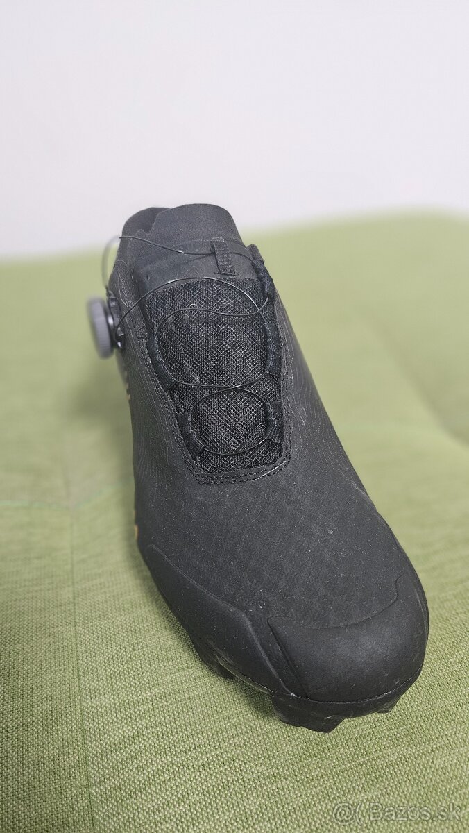 Tretry Race 900 - 2