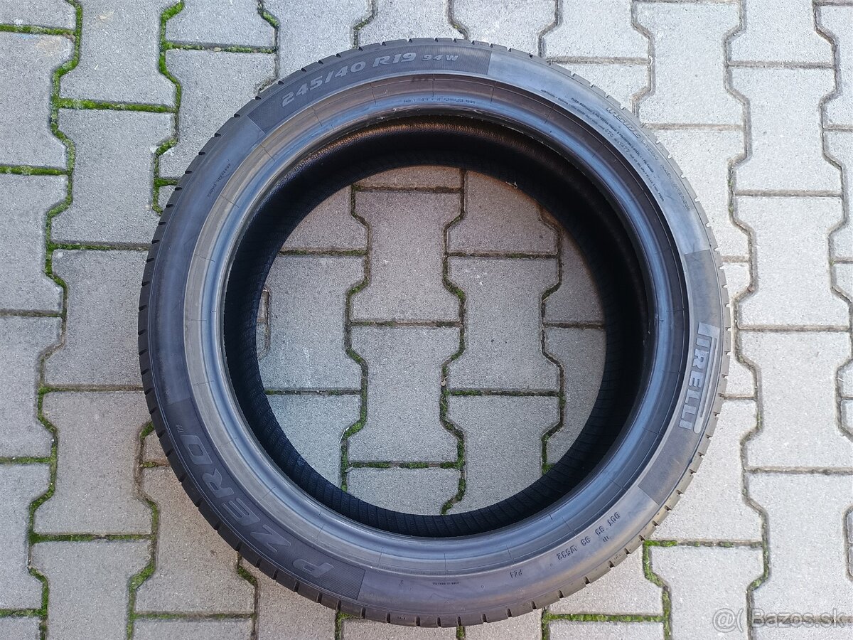 Letné pneu Pirelli PZERO 245/40 R19 - 2