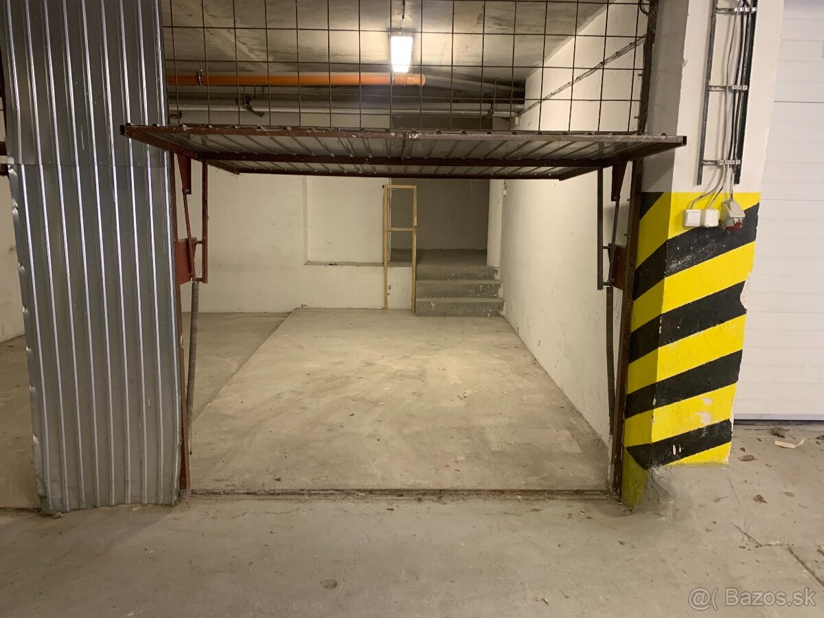 Predám garáž v TRNAVE na ulici J. Bottu - 2