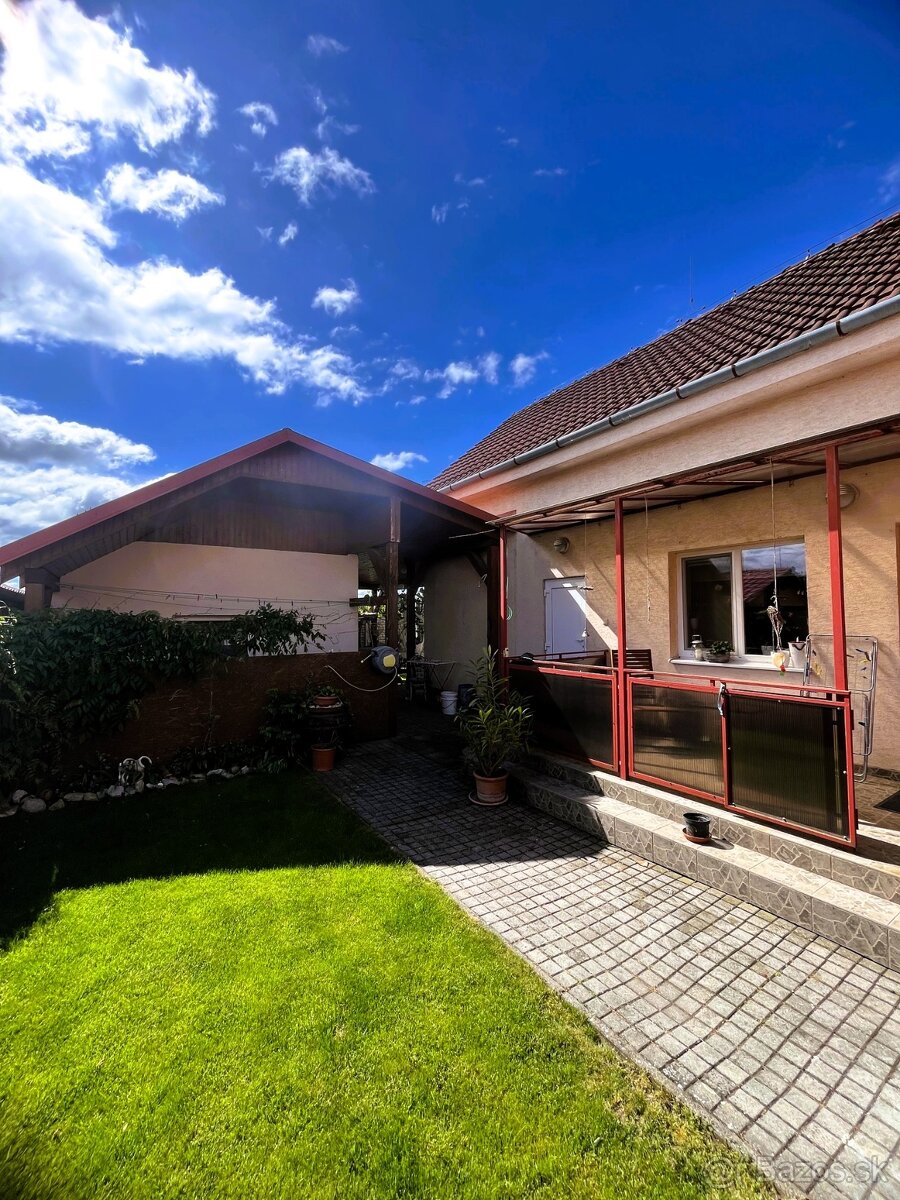 Pekný,podkrovný,zariadený rodinný dom, Levice - Nová Osada - 2