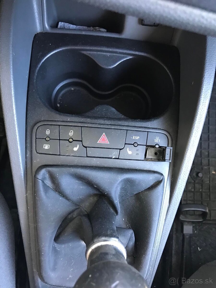 Seat IBIZA III 1,4i 63kw r. 2008 - 2