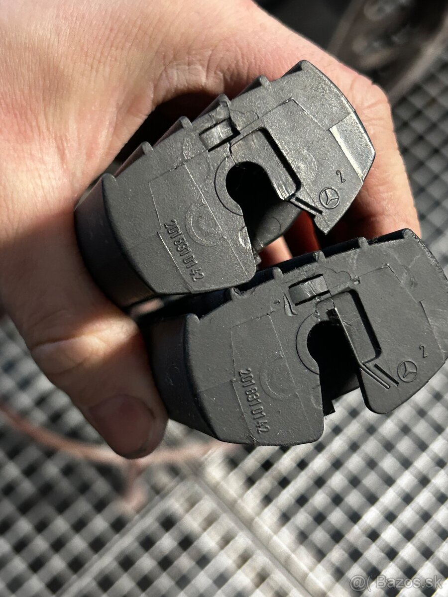 Mriezky fukare kurenie w201 - 2