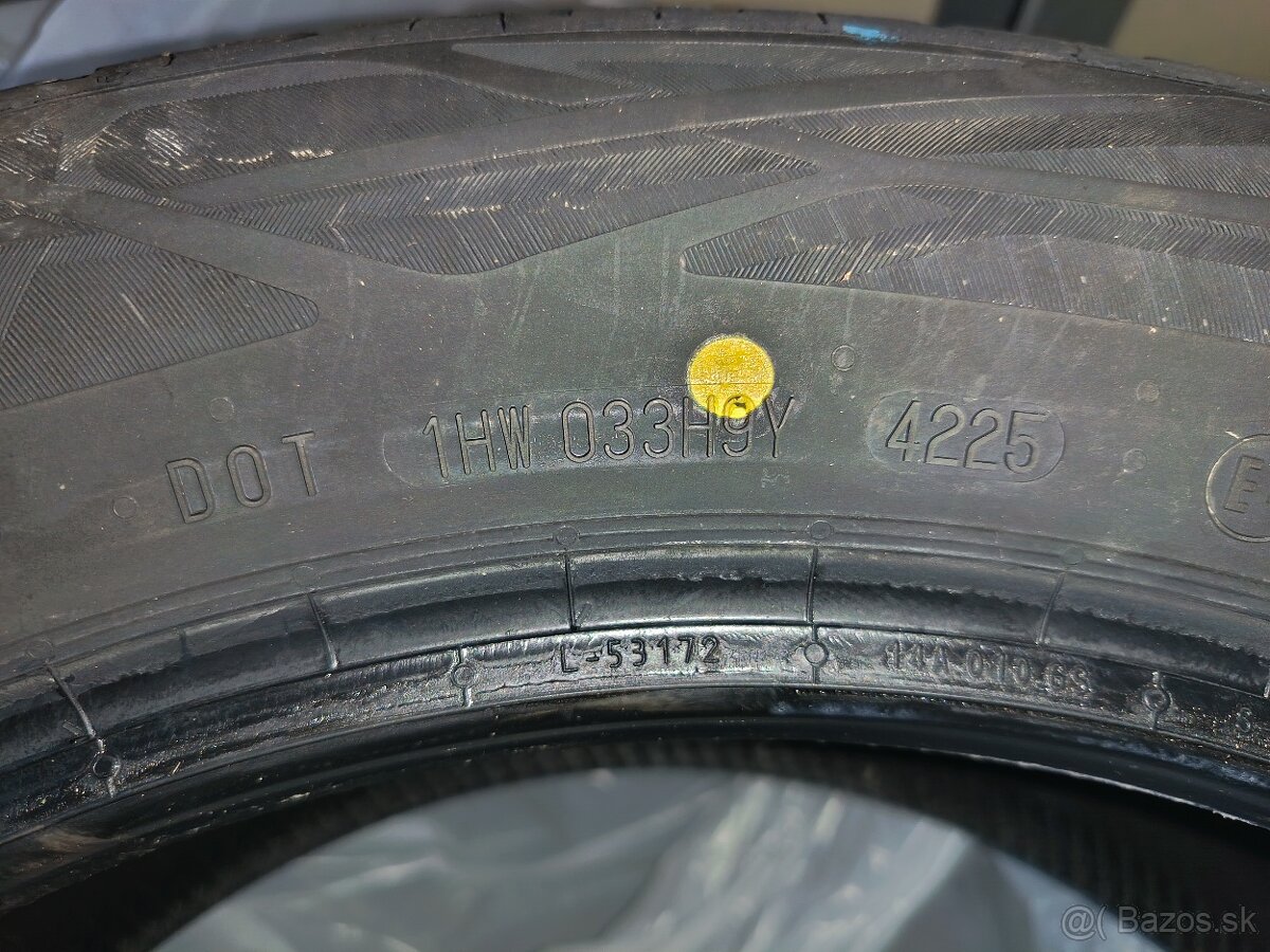letné gumy Continental 215/55 R17 V - 2
