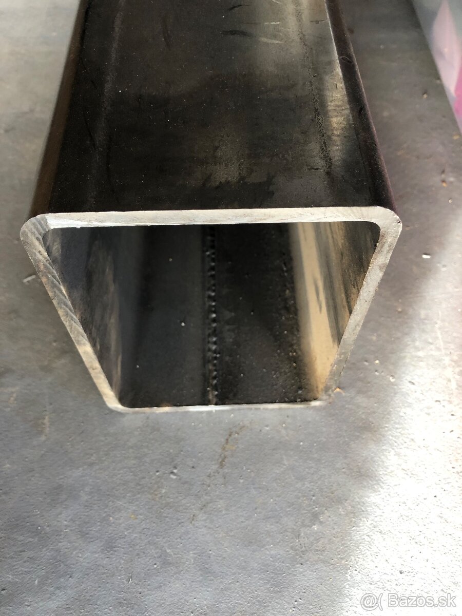 Kovový stĺp- 160x160x6mm (3000mm) - 2