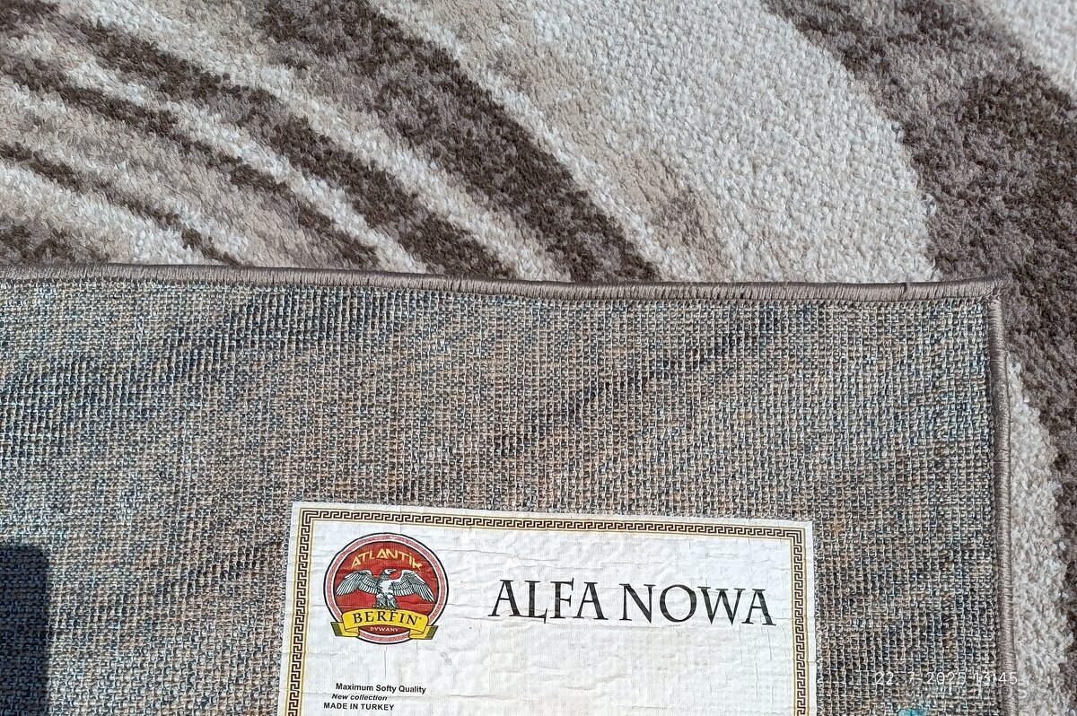 Koberec so vzorom dreva. - 2