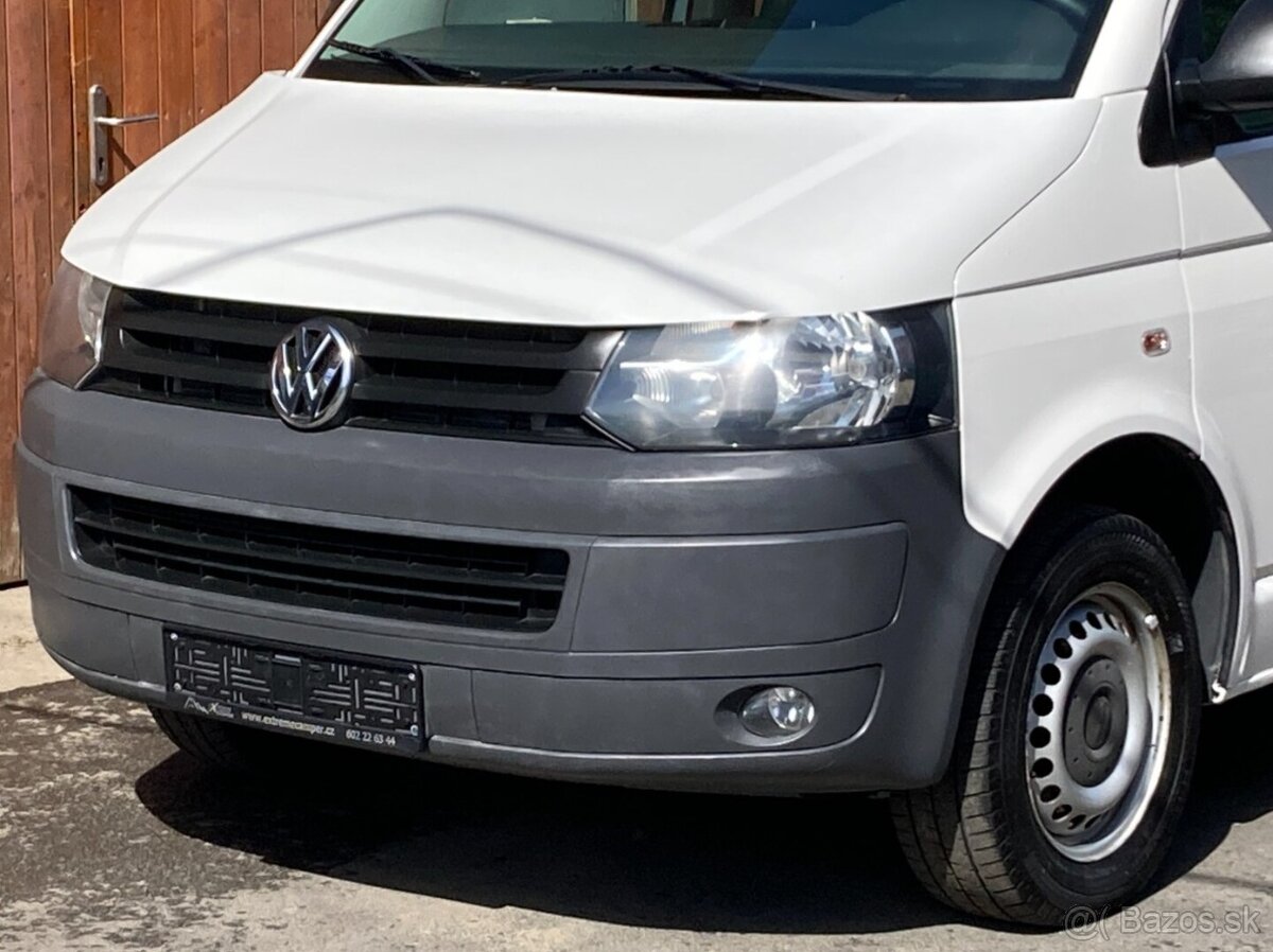 VOLKSWAGEN TRANSPORTER T5 2,0 TDi 4MOTION - 2