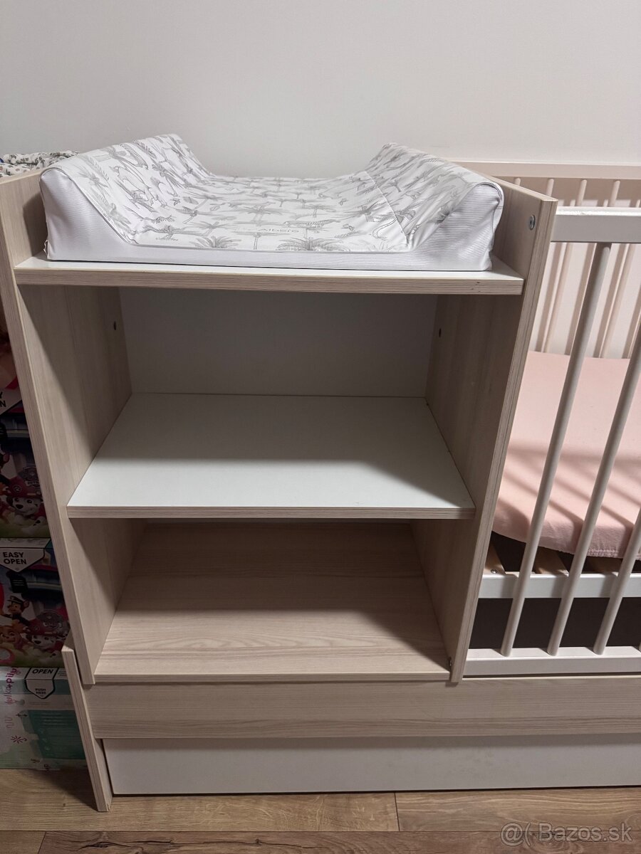 Detská postieľka s prebaľovacim pultom - 2