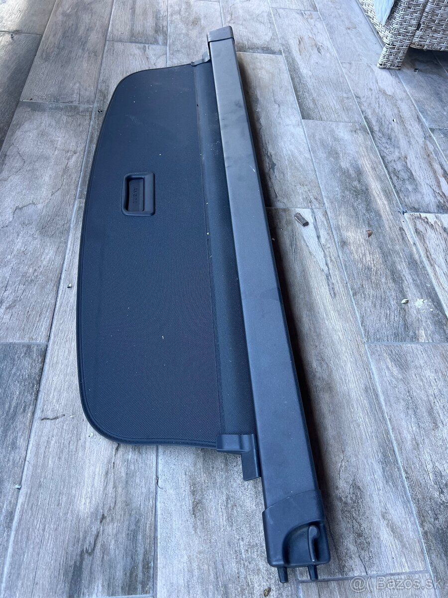 Zadna roleta do kufra Audi A4 B9 Avant - 2