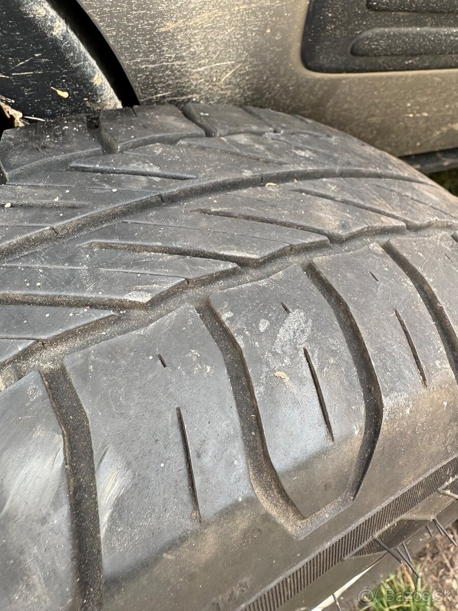 Hliníkové disky 5x114,3 r15 + nove gumy 205/70 - 2