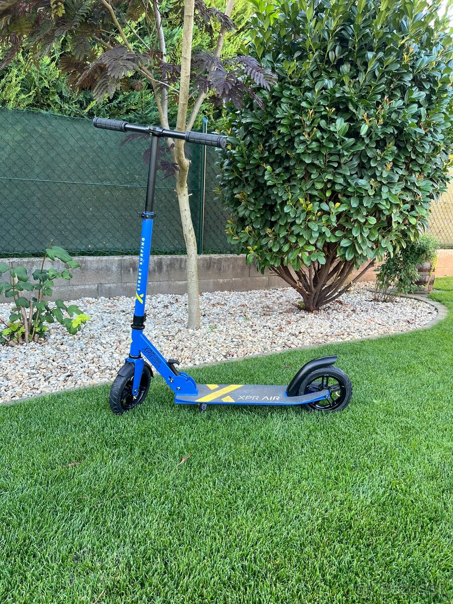 Kolobežka Street Surfing - 2
