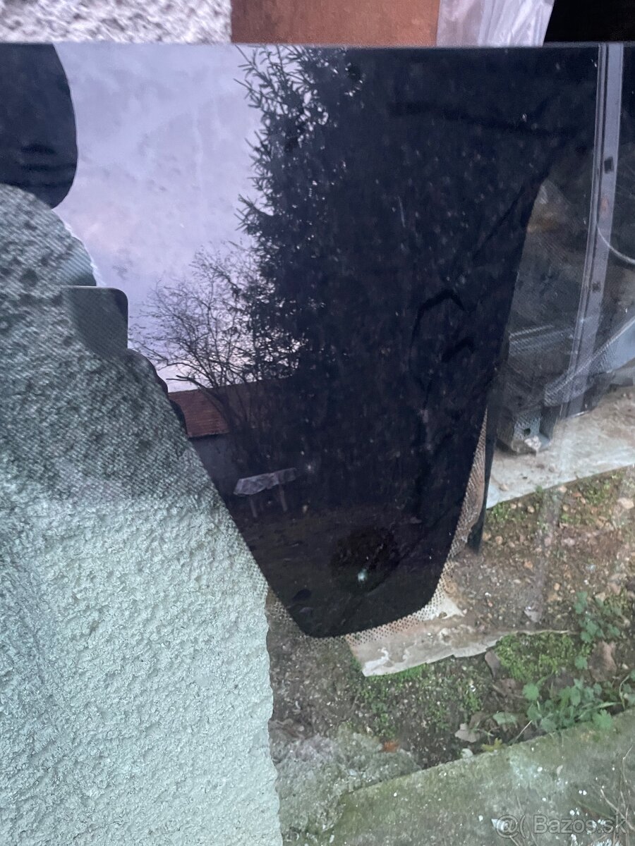 Čelne okno Dacia Duster - 2