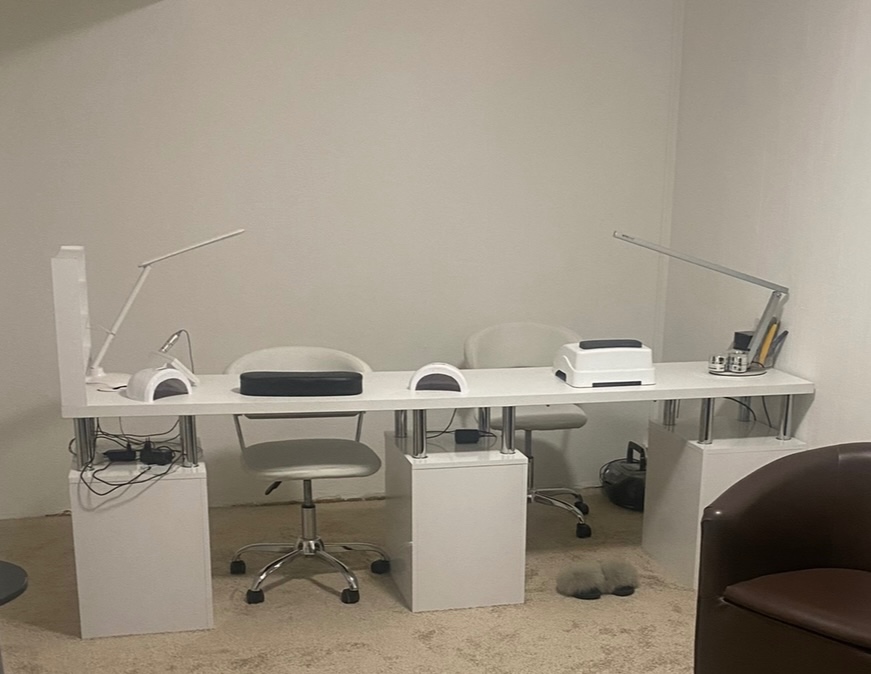 Manikersky dvojstôl - 2