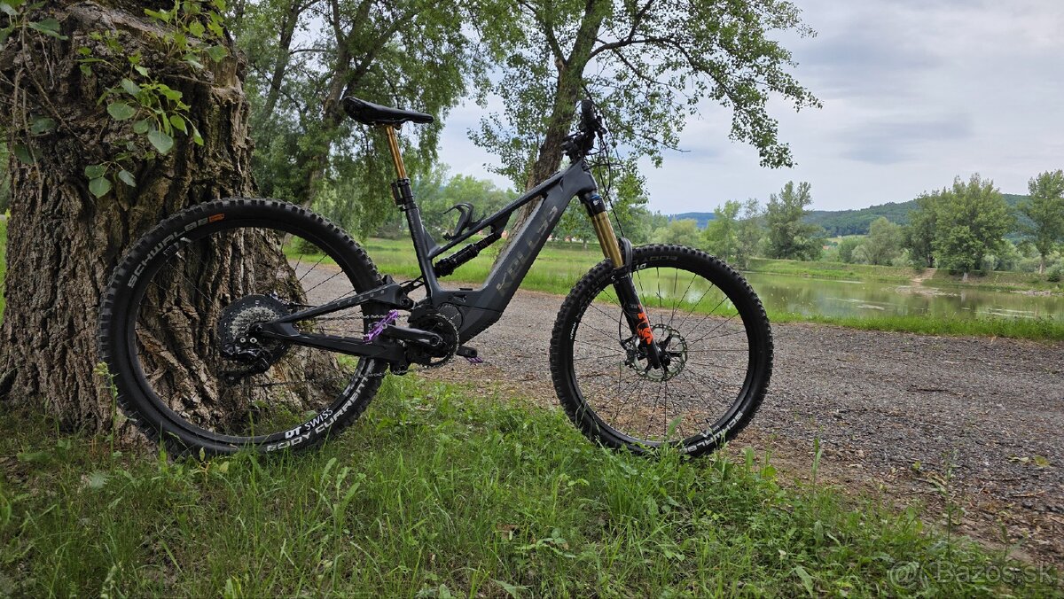 Kellys Theos F90 - 2