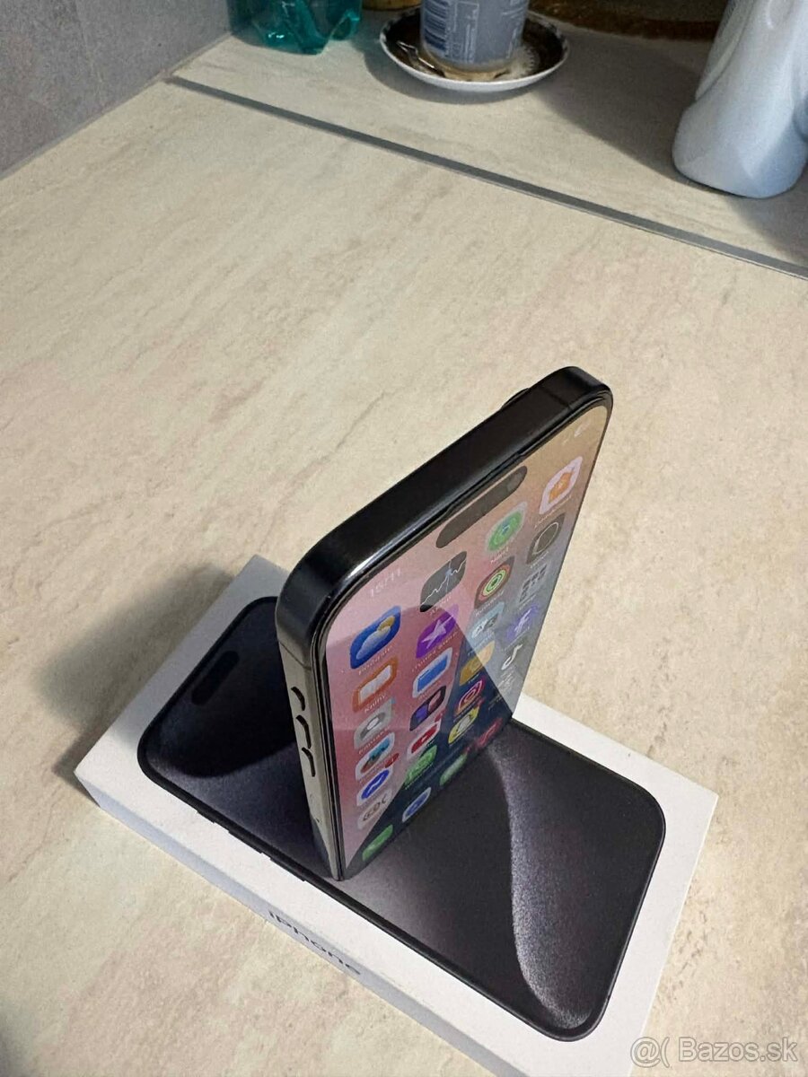 Predám Iphone 15 Pro - 2