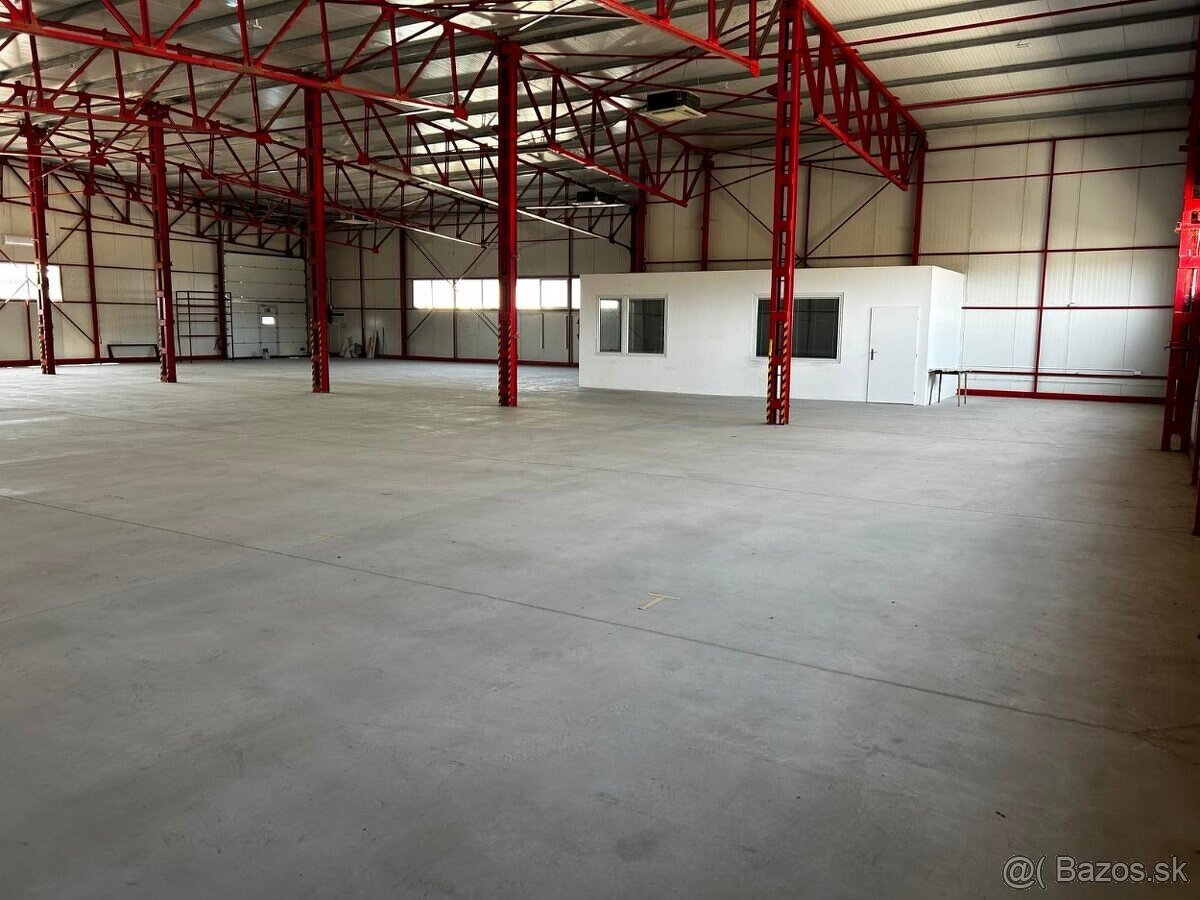 Hala do prenájmu v Nových Zámkoch. - 2