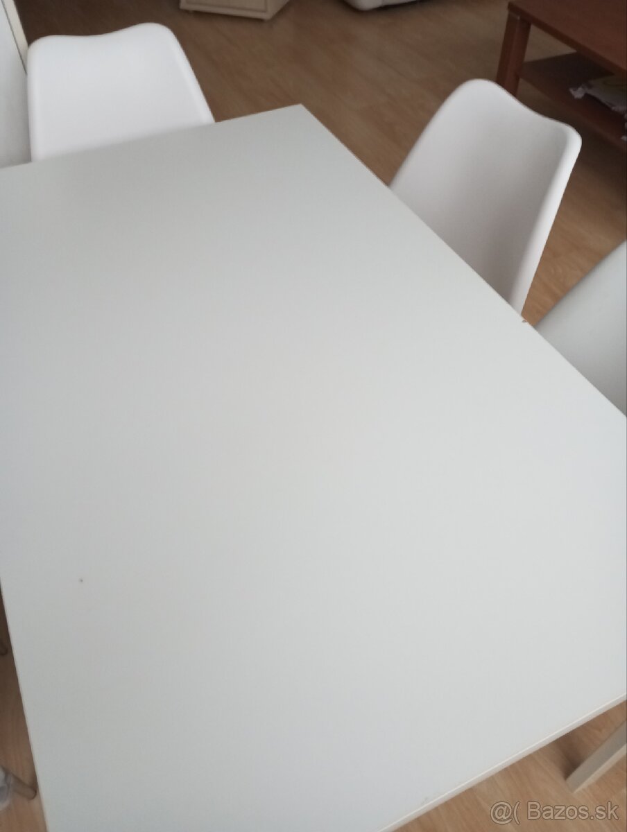 Biely kuchynský stôl - 2