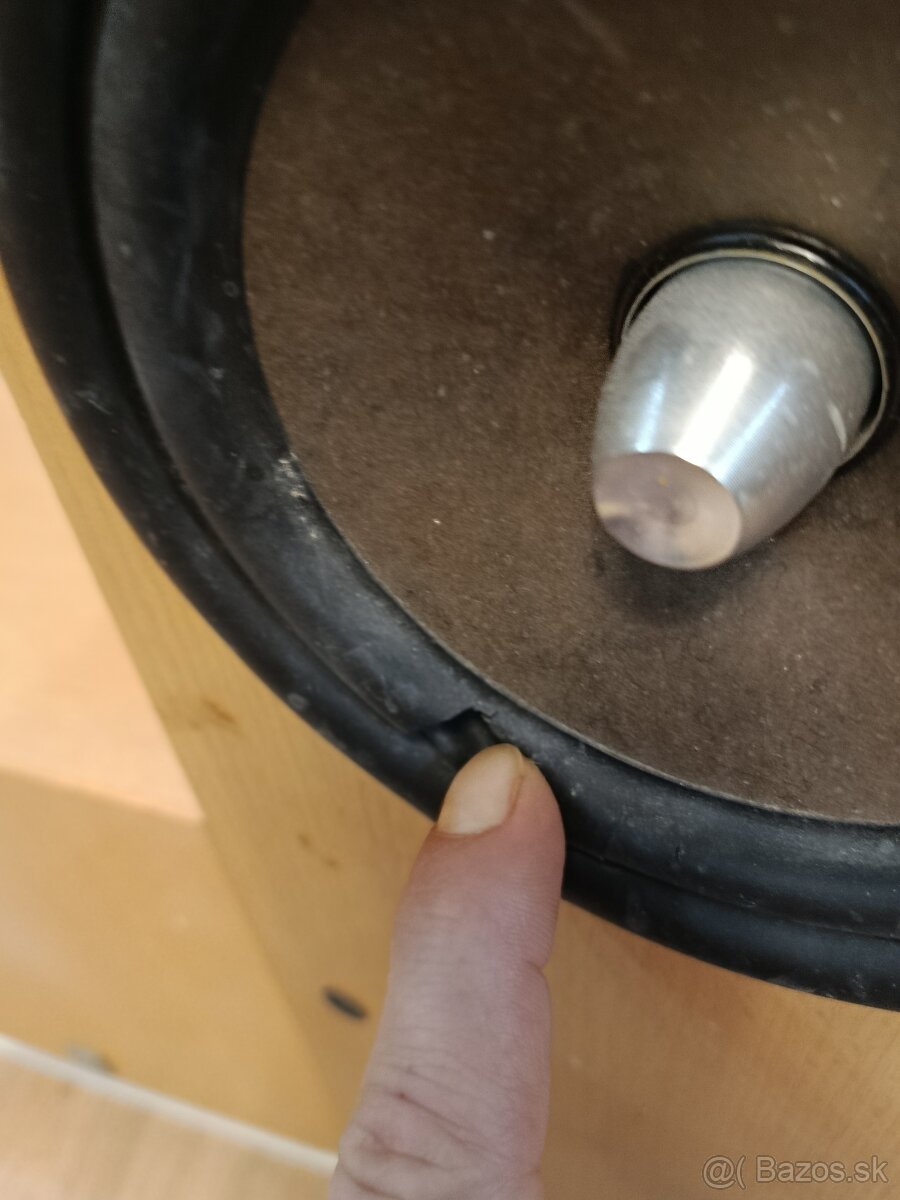 Reproduktory, Subwoofer - 2