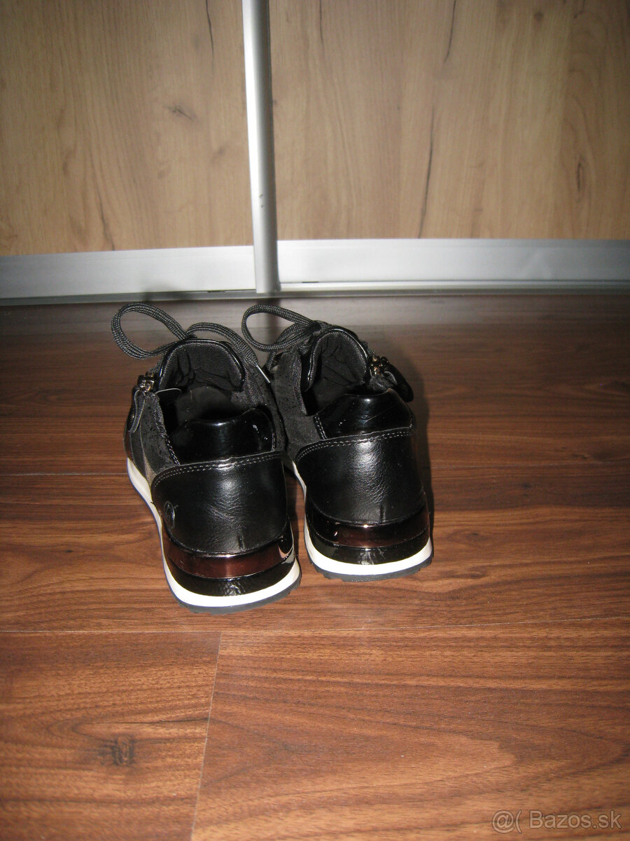 Dámske tenisky Remonte, č.37 - 2