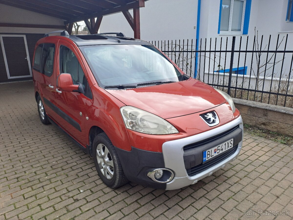 Peugeot Partner Tepee Outdoor 1,6 HDI / Panoráma - 2