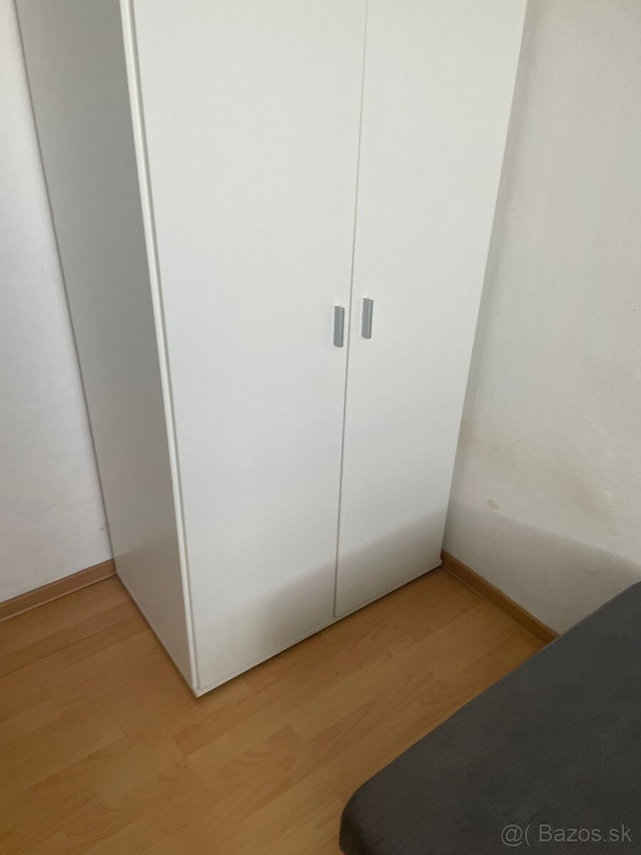 Skriňa biela - 2