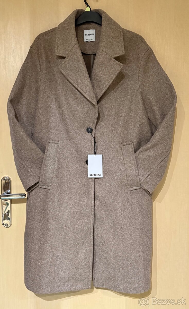 Novy damsky kabat Bershka - 2