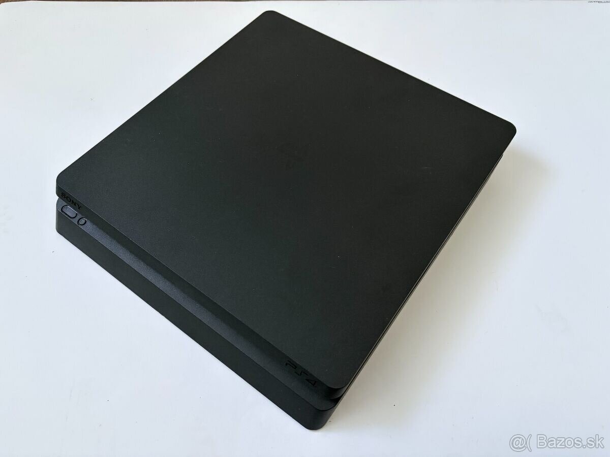 PS 4 Disc + GTA 5 - 2
