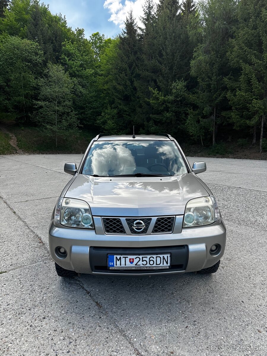 Nissan X-Trail - 2