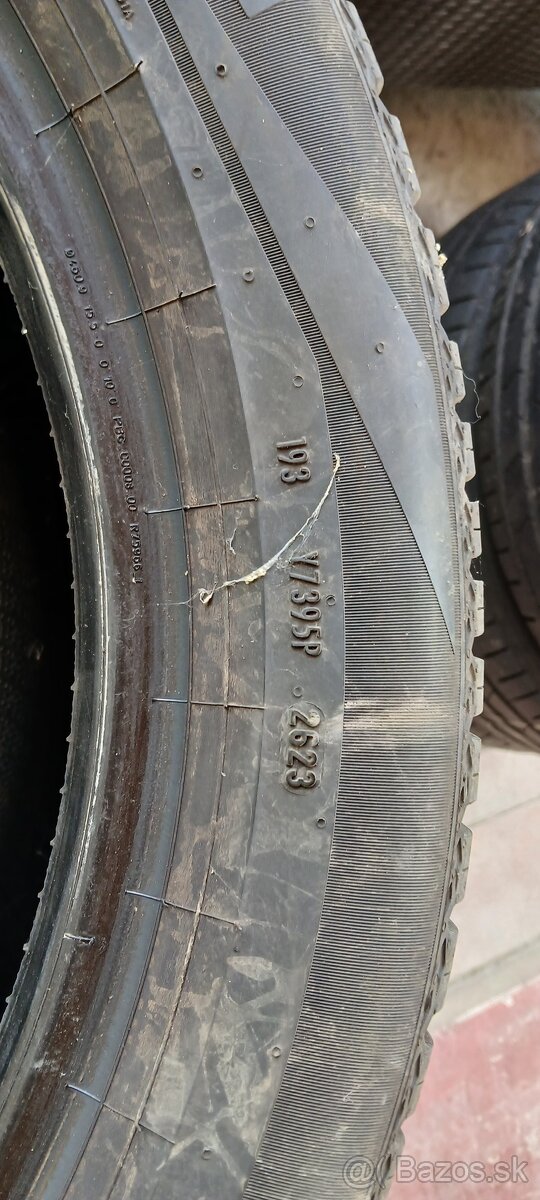 Predám celoročné pneumatiky PIRELLI 225/50 R18 - 2