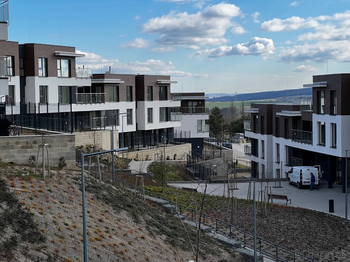 Predám 2 izb. byt, 47,41 m2, parking, pivnica Lorinčík Háje - 2