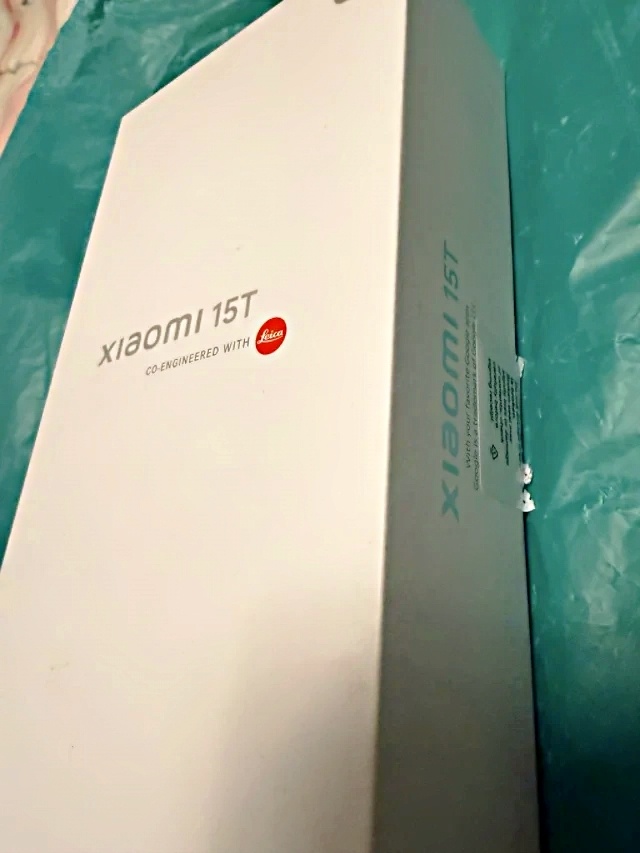 Nový Xiaomi 15T 5G 12CB/256GB, černý - 2