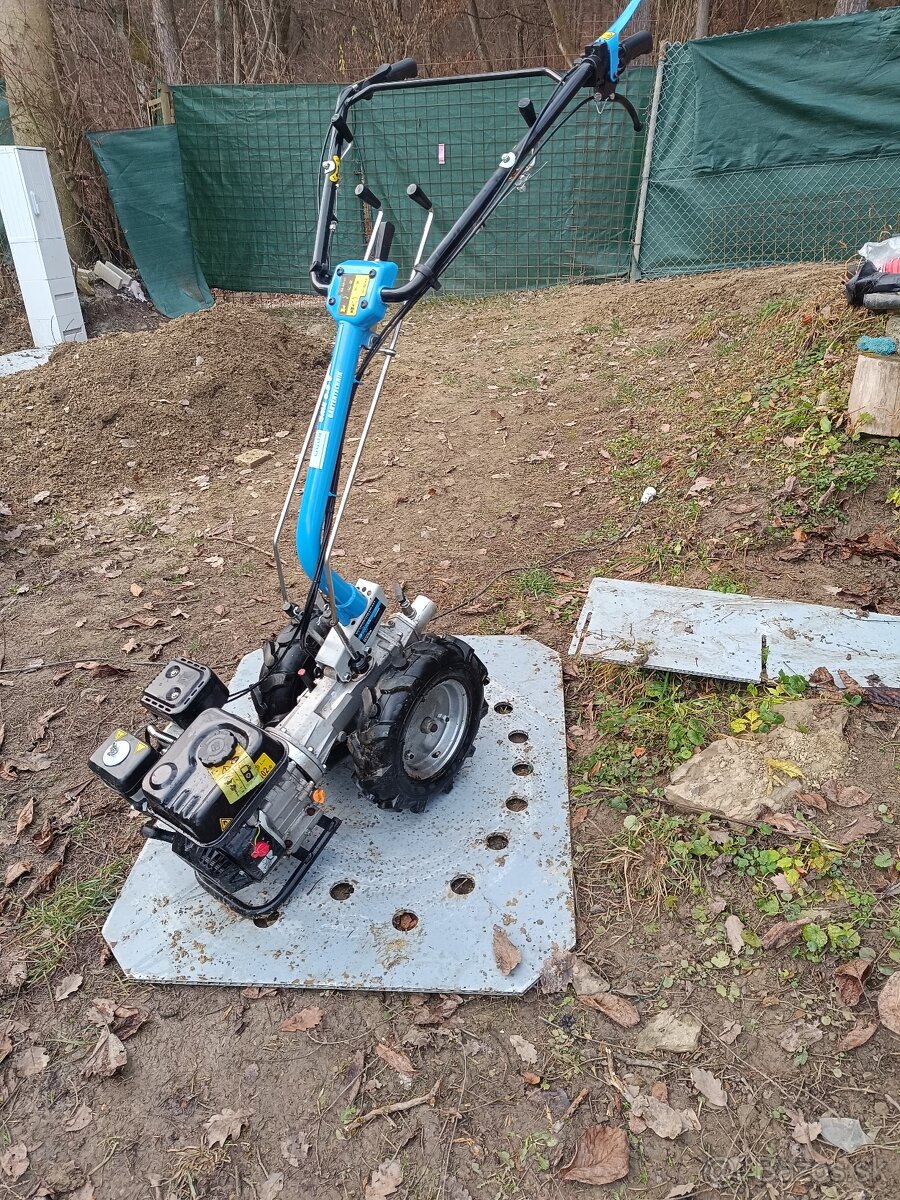 Predám malotraktor - 2