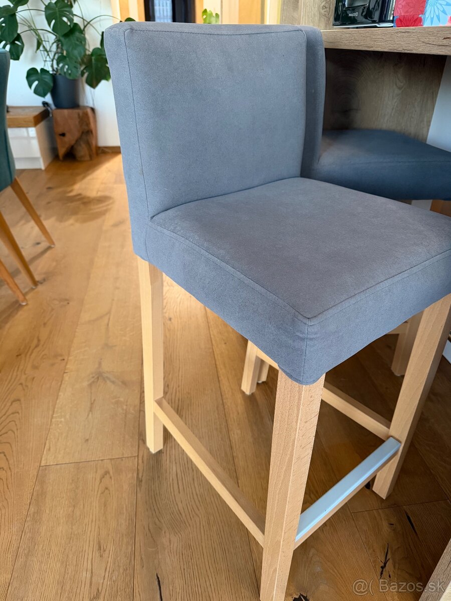 Barova stolička - 2