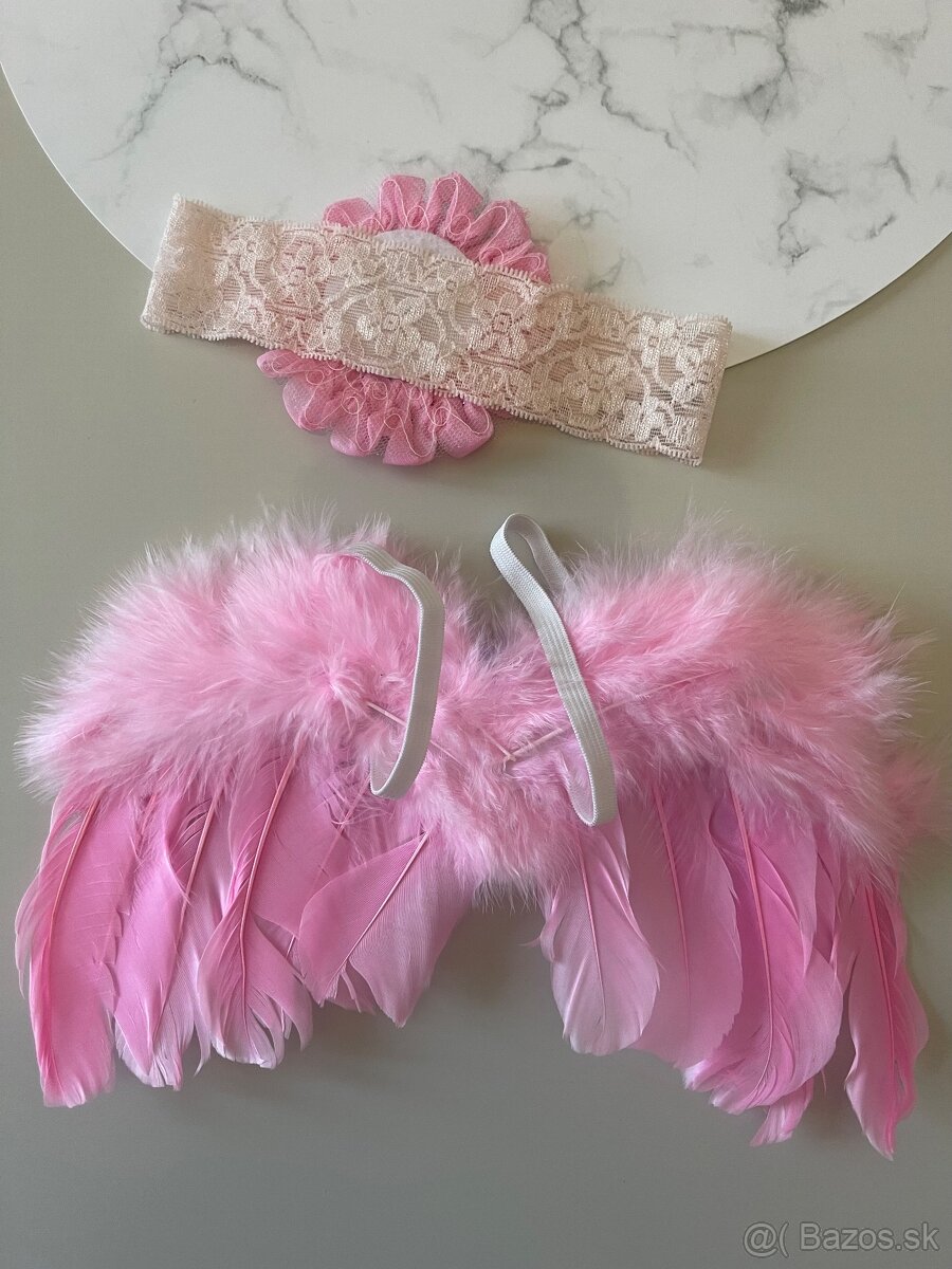 Newborn fotenie - ružové krídla - 2