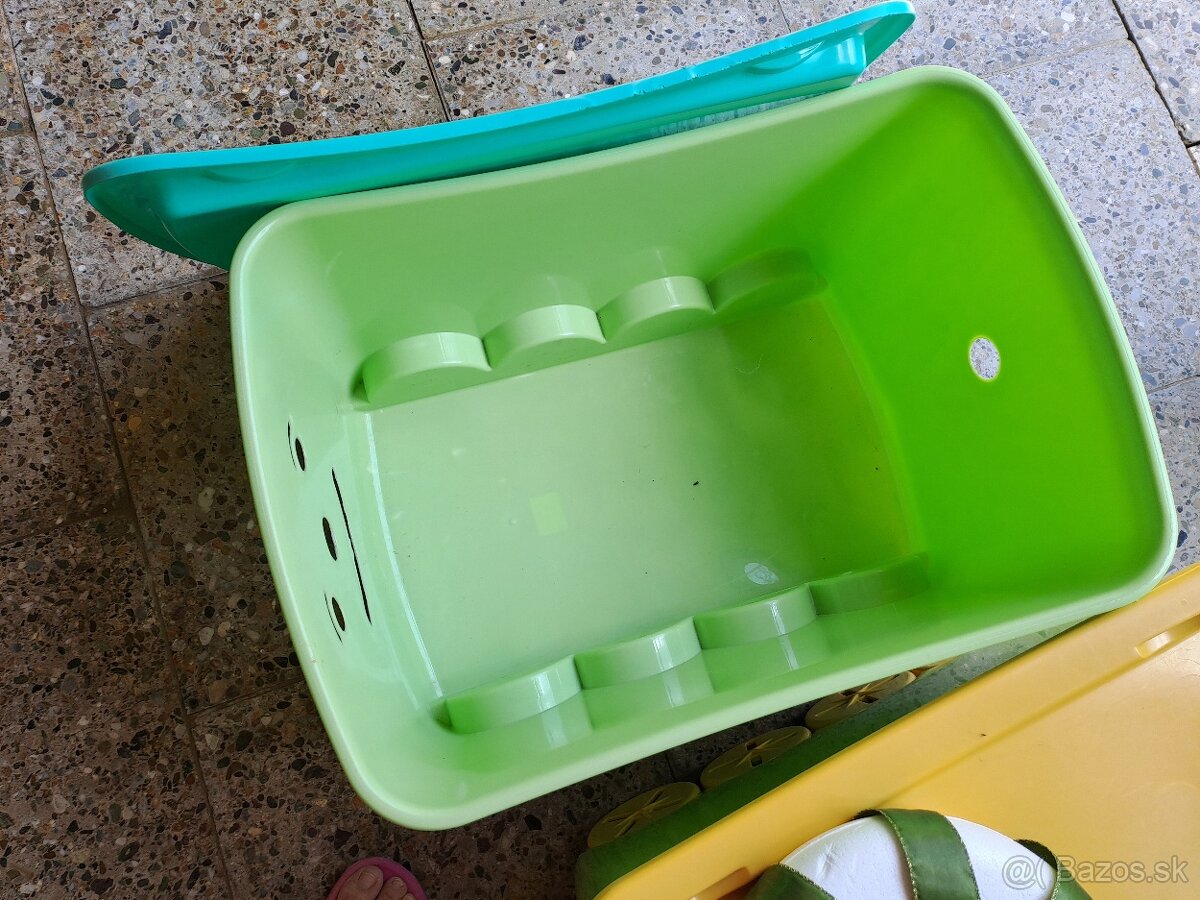Box na hracky - 2