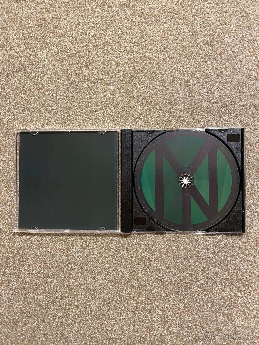 Cd Neutrality - Nočný život + odznak (zabalené, lim. 327ks) - 2