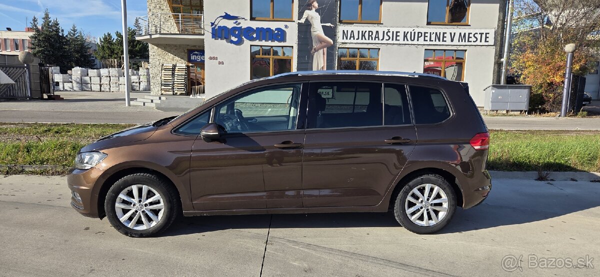 VW Touran 2.0Tdi 7 miestne - 2