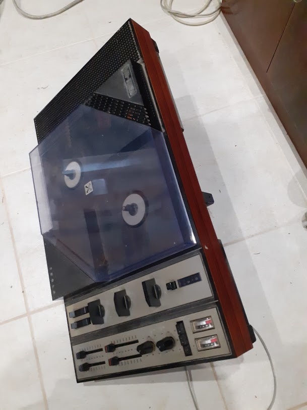 Tesla B93 Stereo - 2