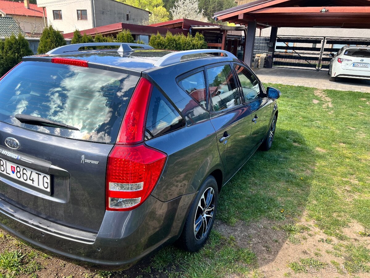 Kia Ceed Benzin - 2