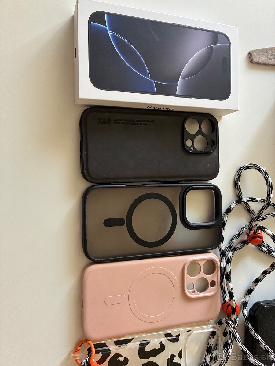 iPhone 16 Pro Top stav (Záruka do 3/2027) - 2