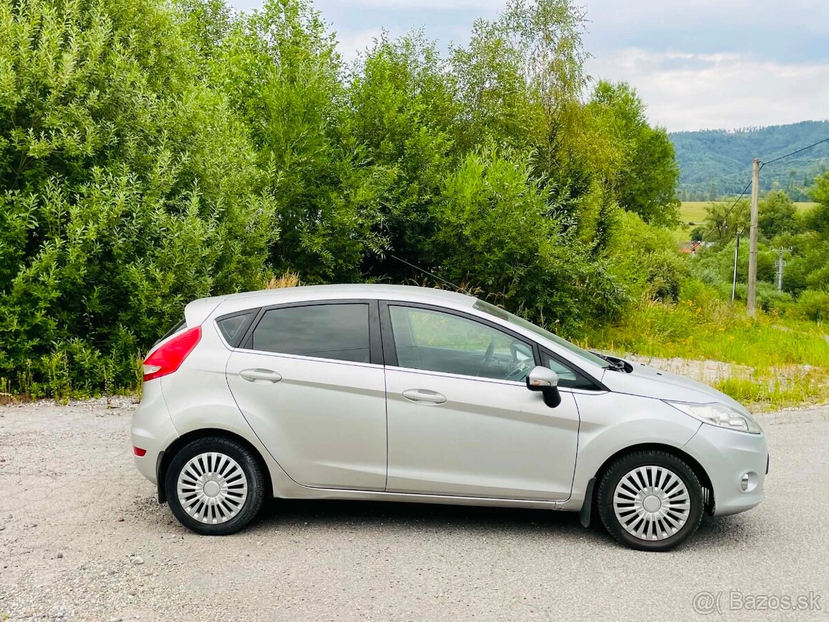 Ford Fiesta - 2